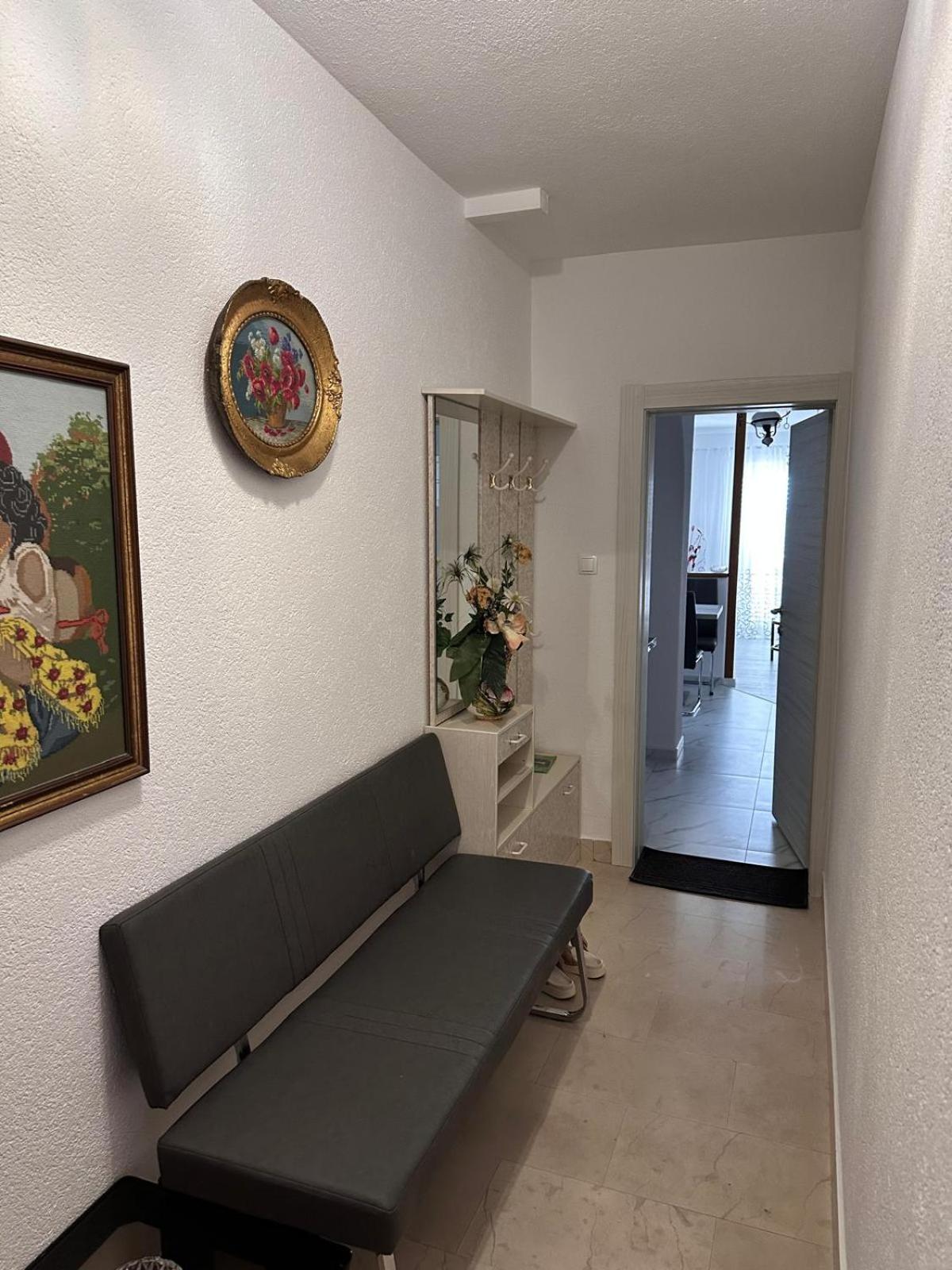 Apartmani Djurda Krk Town Exteriör bild