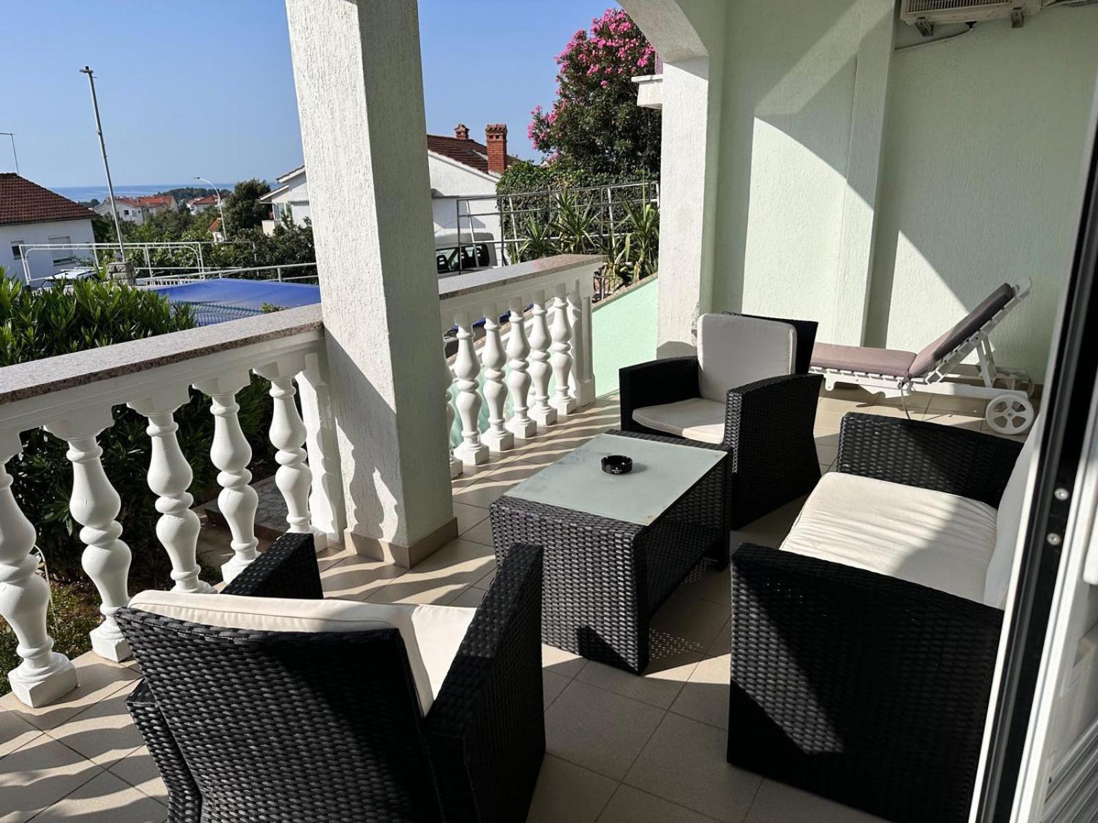 Apartmani Djurda Krk Town Exteriör bild