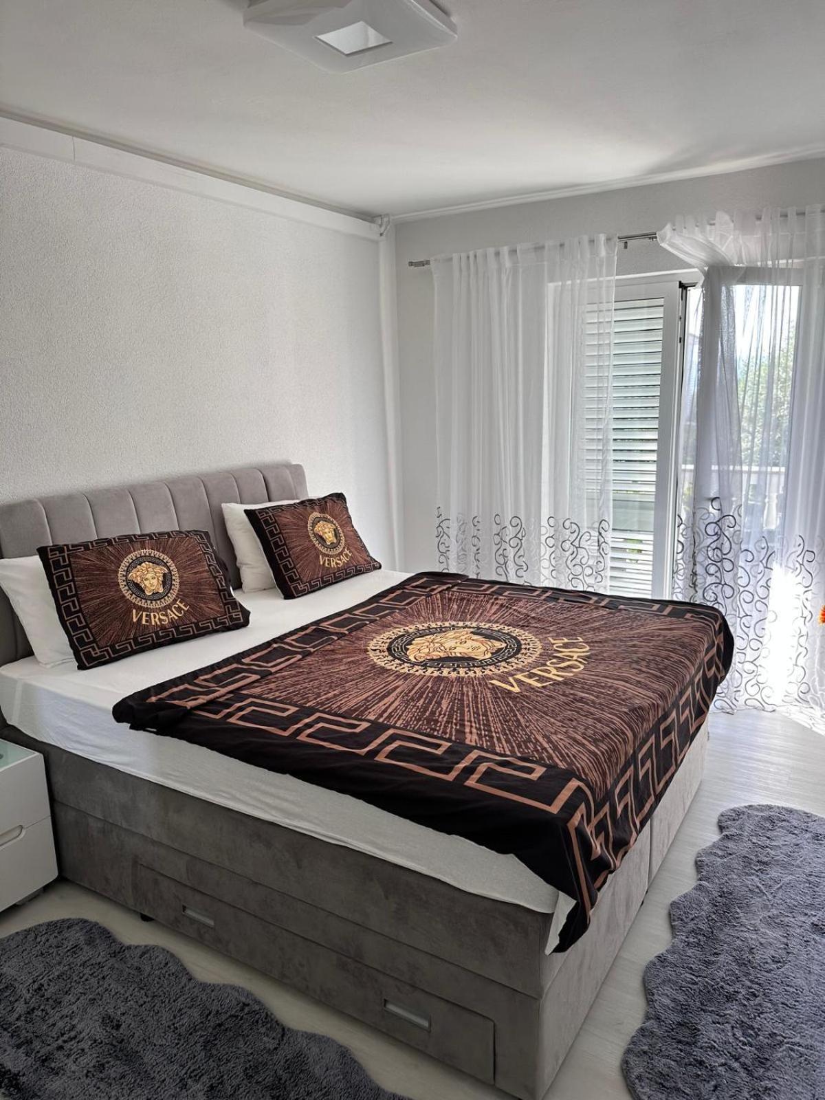 Apartmani Djurda Krk Town Exteriör bild