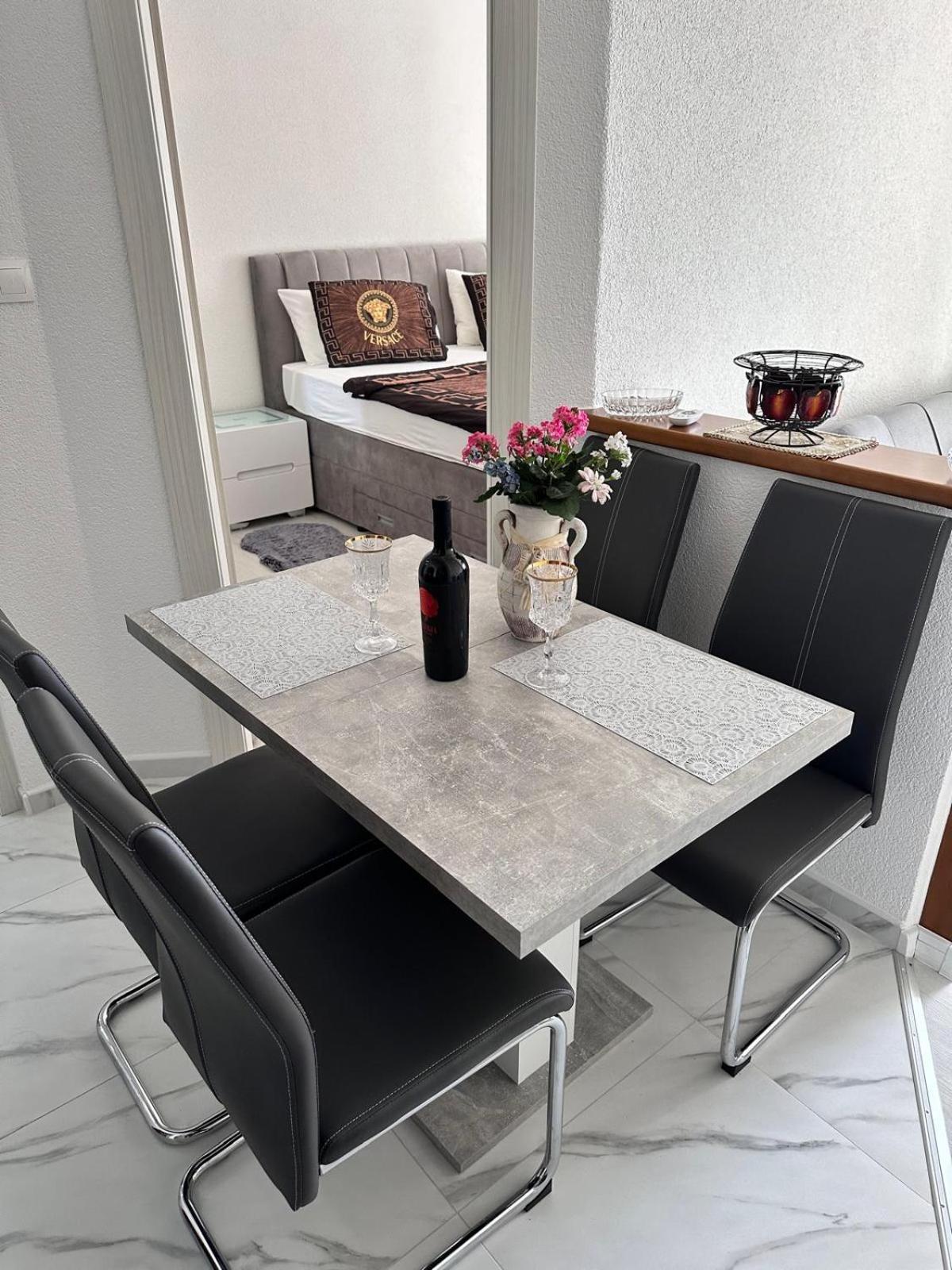Apartmani Djurda Krk Town Exteriör bild